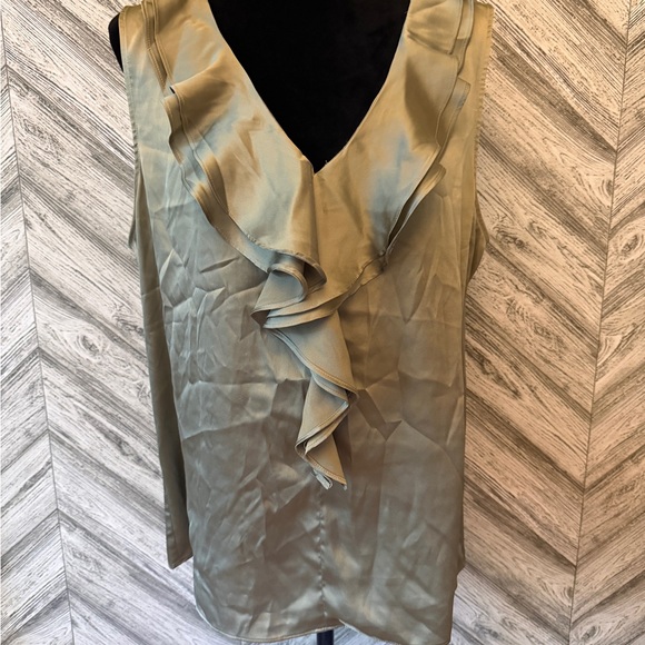 White House Black Market Tops - WHITE HOUSE BLACK MARKET Olive Green Ruffle Sleeveless Top, size XL